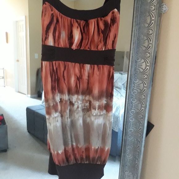 Dress - Picture 1 of 2